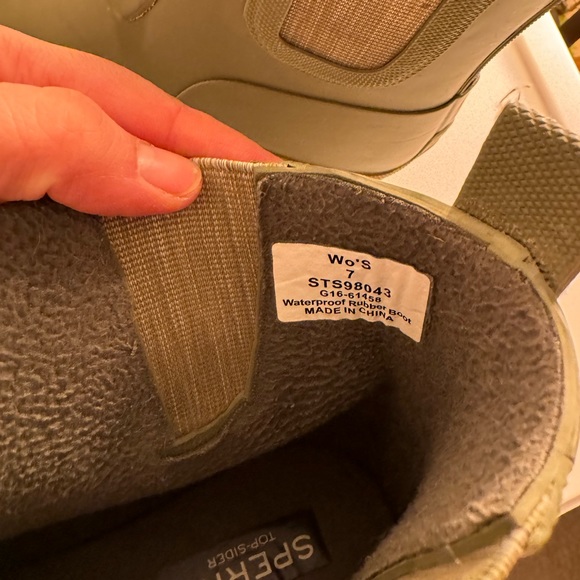 Women’s sperry boots - rain boots - Picture 5 of 5